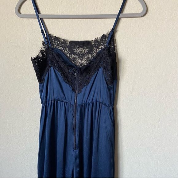 Alice + Olivia by Stacey Bendet Quincy Blue Navy Jumpsuit Lace Size 0 - Picture 8 of 14